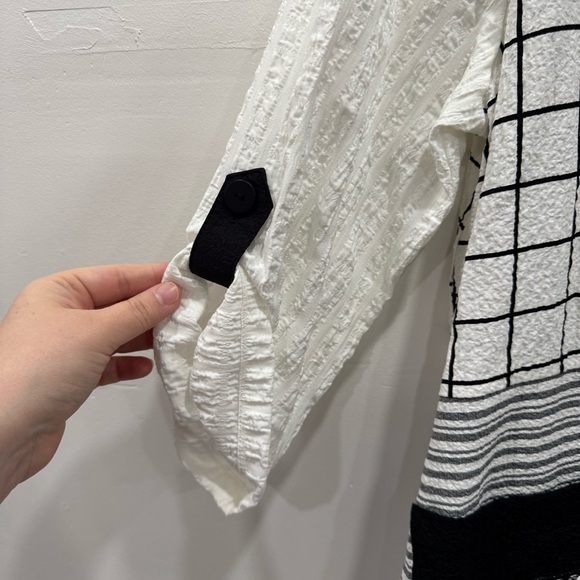 Sidestreet Boutique Printed Loose Fit Lagenlook Textured Top One Size - Picture 2 of 6